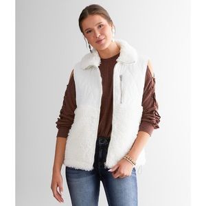 BKE Quilted Sherpa Vest Vanilla Ice White Fleece Lined Full Zip Fall Winter
